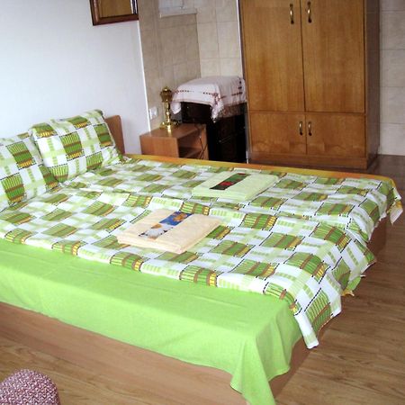 Guest House Familia Samovodene Dış mekan fotoğraf