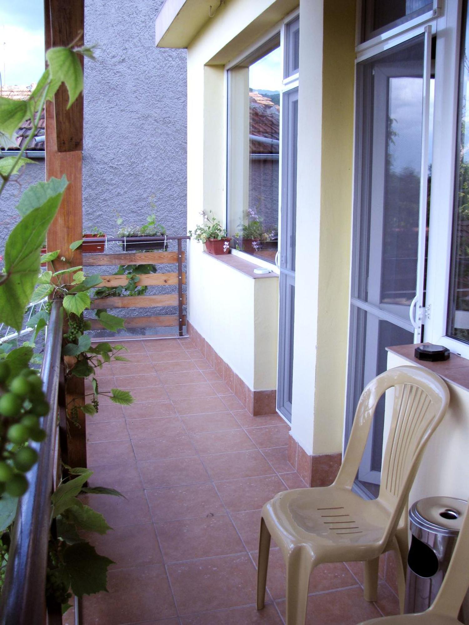 Guest House Familia Samovodene Dış mekan fotoğraf