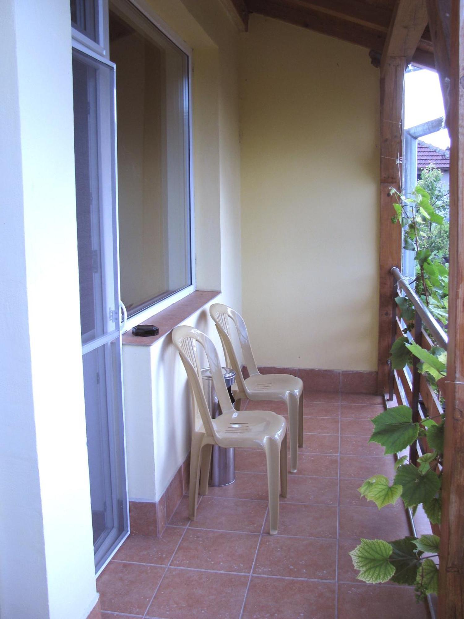 Guest House Familia Samovodene Dış mekan fotoğraf