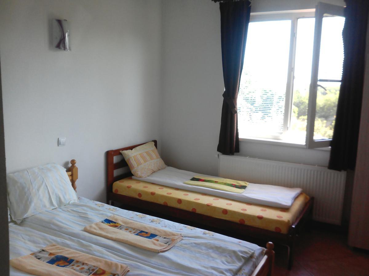 Guest House Familia Samovodene Dış mekan fotoğraf